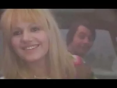 Mulher com tesão quer se divertir filme pornô só de preta com o filho da puta bonito