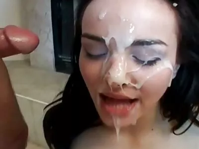 Doce menina japonesa copula filme pornô brasileiro quente na varanda com amante excitado