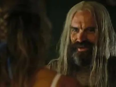 A fofa loira está atrasada para o trabalho por causa do pau grande do namorado filme porno com mulatas brasileiras