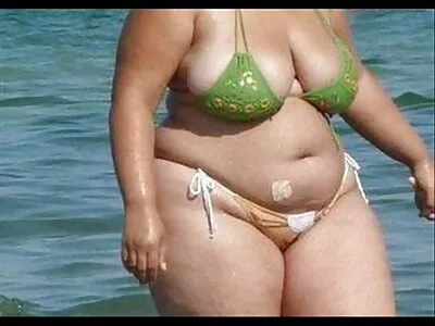Gia Dereza, filme pornô com gostosa jovem bronzeada, ganha um pau enorme de Mark Wood.
