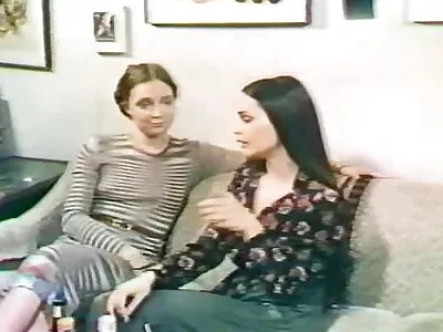 As mulheres namoradeiras Danica Dillon e Crystal Clark vídeo pornô brasileiro com novinhas são carnais