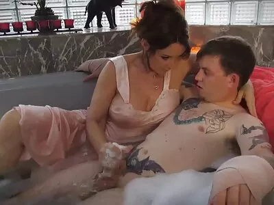 Gata filme pornô as panteras gostosas gostosa esbelta e arrebatadora com seios empinados mastubada