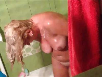 Ébano filmes pornos de negras chupando pau e sendo lambido na escada