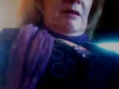 Linda garota selvagem filme pornô com gostosa curtindo uma trepada inter-racial