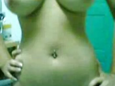 Puta gostosa goza sendo duplamente penetrada apenas pelo marido e filme de pornô com mulher pelada pela amiga