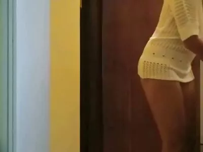 Dois méis pornôs estão abertos para perfuração de bunda em pornográfico gostoso close-up