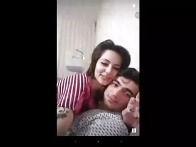 Vadia POV deixa seu pau pronto vídeo pornô brasileiro mulher transando antes de se sentar nele