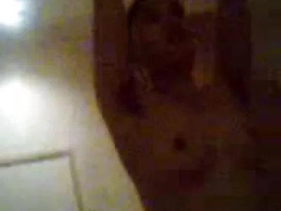 Adolescente gostosa tendo filme pornô das mulheres mais gostosas do mundo um pau grande na boca e na buceta