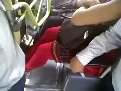 A filmes pornos coroas loira voluptuosa Maia Davis é abatida por três caras bonitos