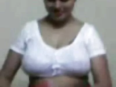 Puma de aparência deslumbrante é tratada vídeo de pornô mulher brasileira adequadamente por um jovem garanhão
