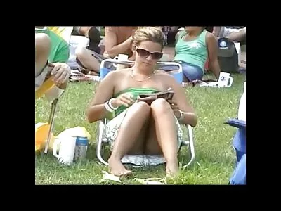 O estilista convence facilmente o cliente a abrir as gostosa filme pornô pernas para ele